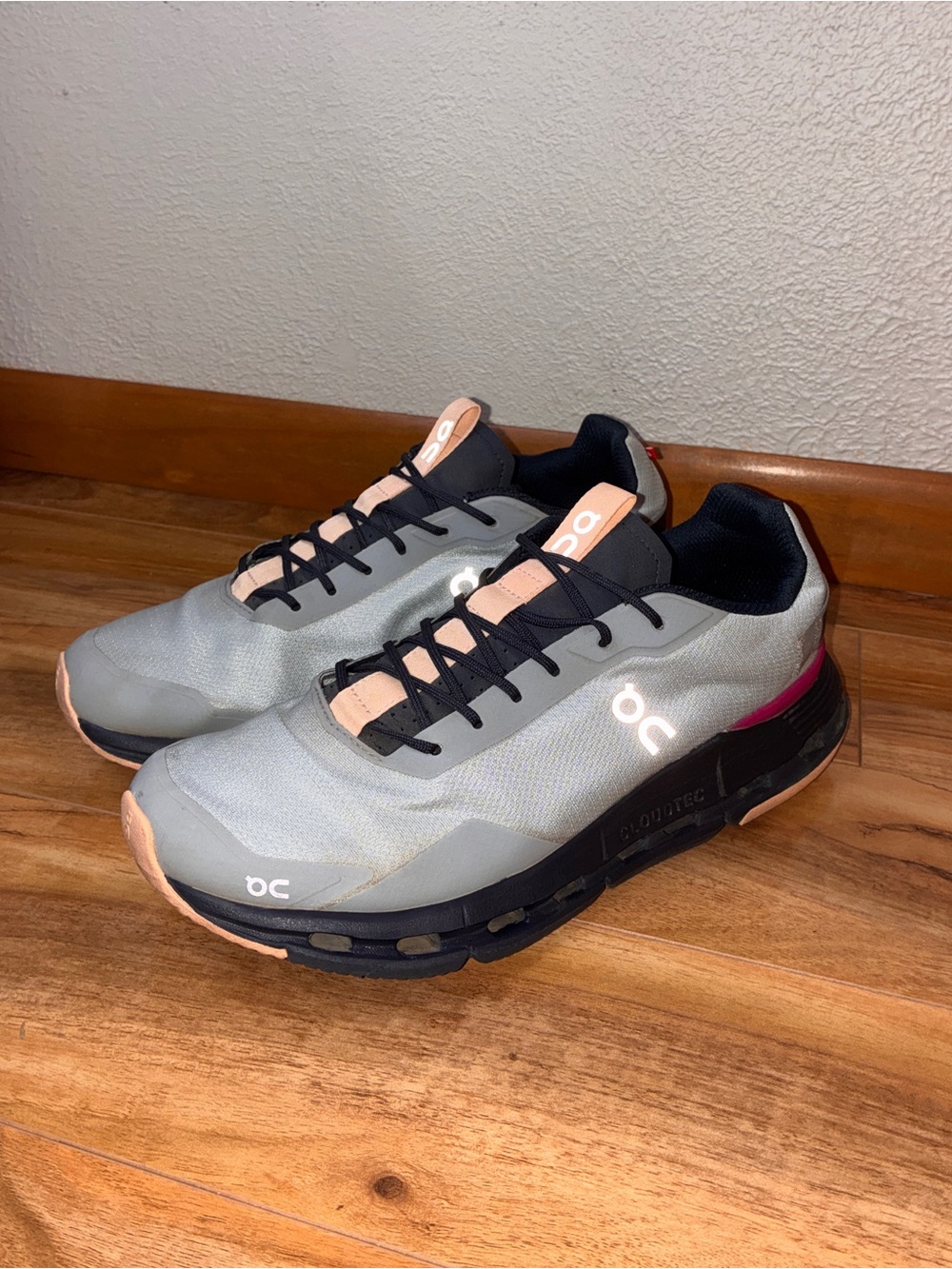 On Cloud Women’s Cloudnova Form Athletic Running Sneakers, gray/pink - size 11